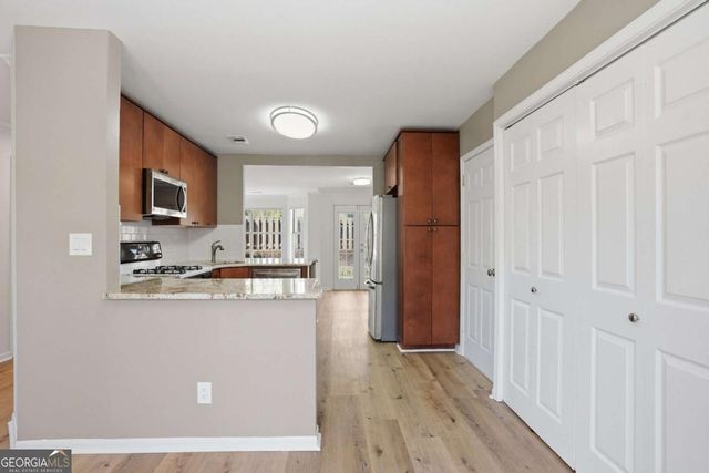 102 Fowler Court, Decatur, GA 30030
