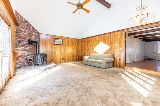 962 Montgomery Street, Manchester, NH 03102