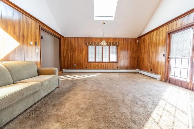 962 Montgomery Street, Manchester, NH 03102