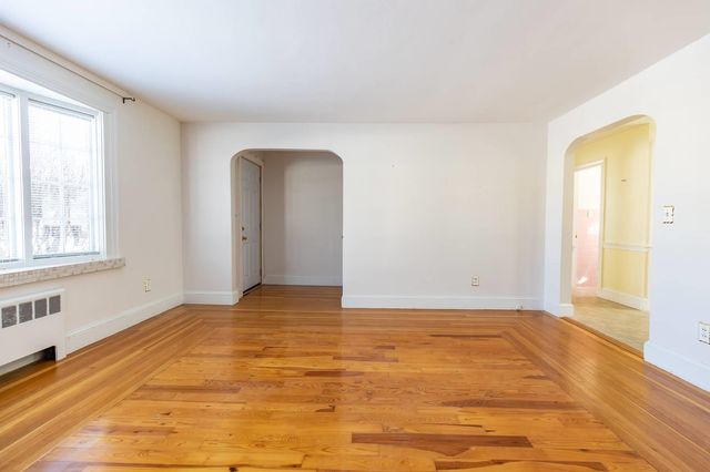 962 Montgomery Street, Manchester, NH 03102