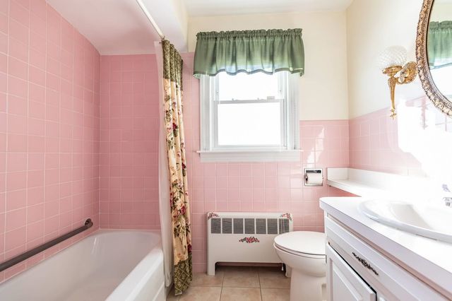 962 Montgomery Street, Manchester, NH 03102