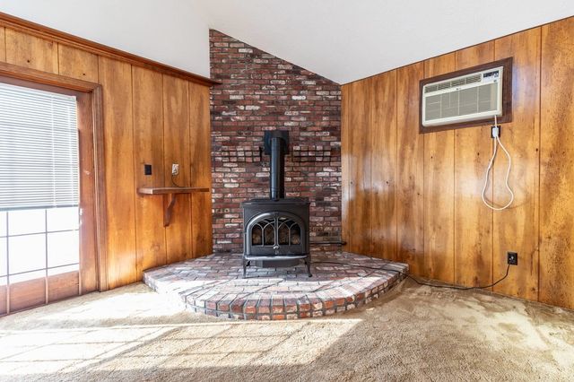 962 Montgomery Street, Manchester, NH 03102