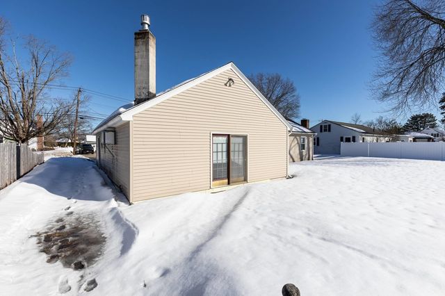 962 Montgomery Street, Manchester, NH 03102