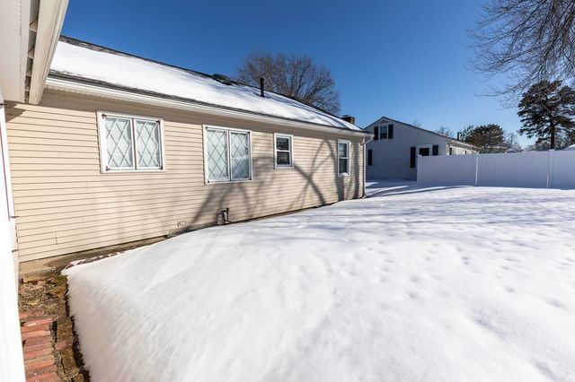 962 Montgomery Street, Manchester, NH 03102