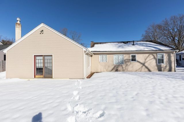 962 Montgomery Street, Manchester, NH 03102