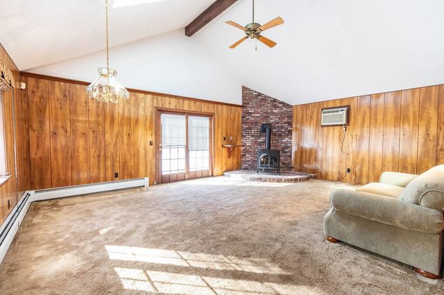 962 Montgomery Street, Manchester, NH 03102