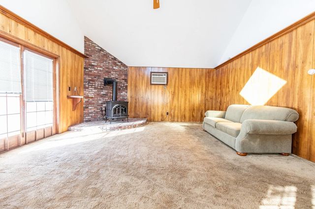 962 Montgomery Street, Manchester, NH 03102