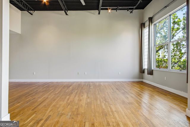 15 Waddell Street NE 303, Atlanta, GA 30307