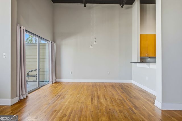 15 Waddell Street NE 303, Atlanta, GA 30307