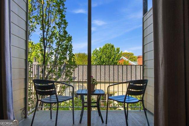 15 Waddell Street NE 303, Atlanta, GA 30307