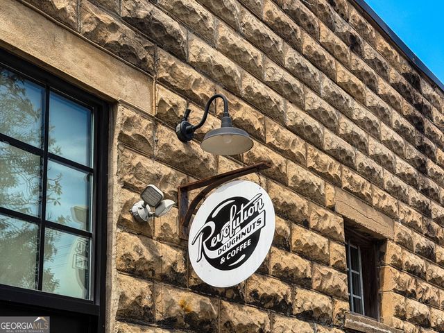 15 Waddell Street NE 303, Atlanta, GA 30307