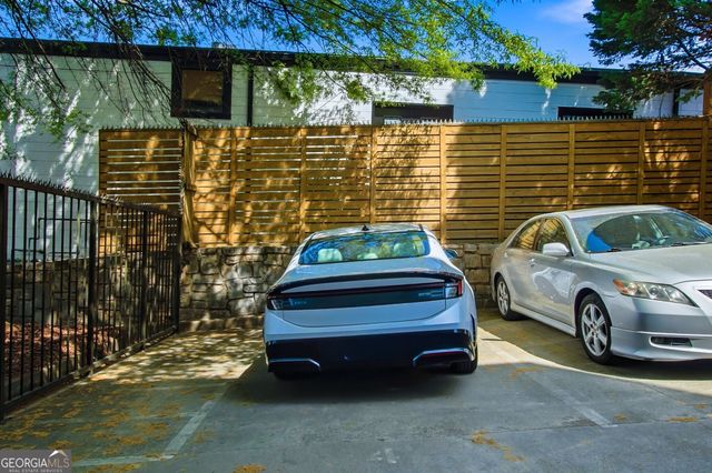 15 Waddell Street NE 303, Atlanta, GA 30307