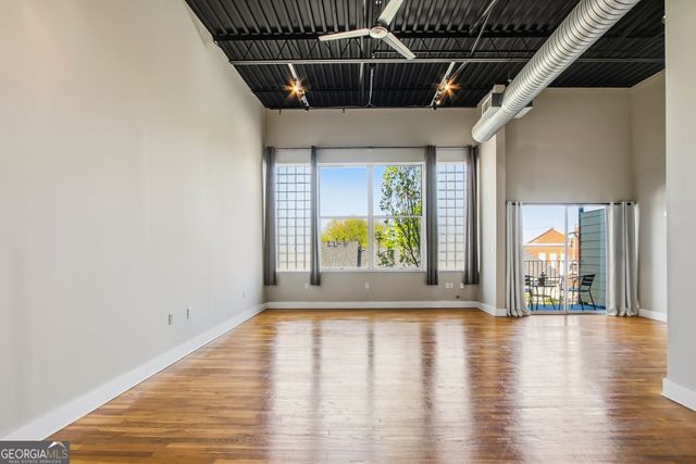 15 Waddell Street NE 303, Atlanta, GA 30307