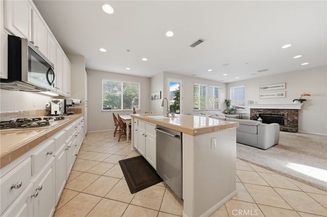 1418 Revelation Way, Redlands, CA 92374