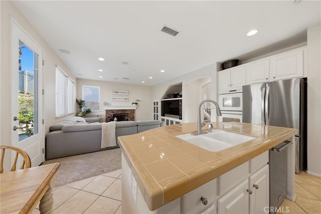 1418 Revelation Way, Redlands, CA 92374