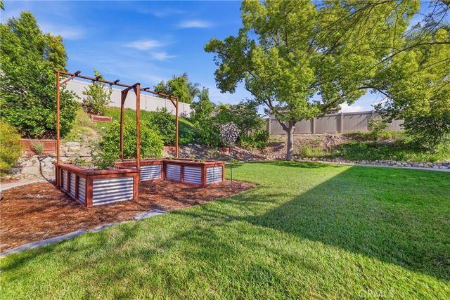 1418 Revelation Way, Redlands, CA 92374