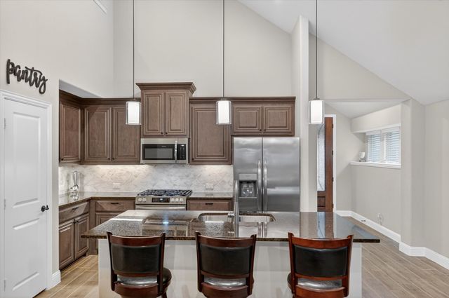 326 Atlas Cedar, Glenn Heights, TX 75154