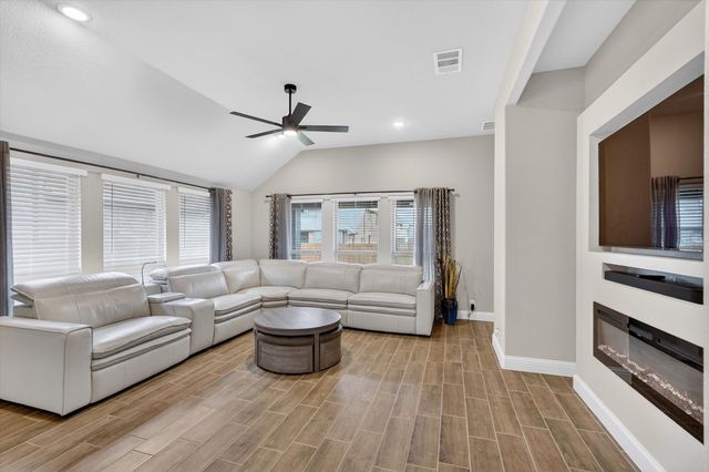 326 Atlas Cedar, Glenn Heights, TX 75154