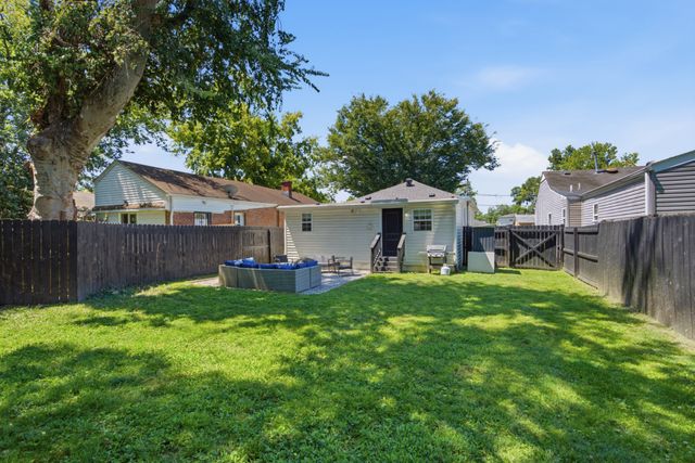 1732 21st Ave, N, Nashville, TN 37208