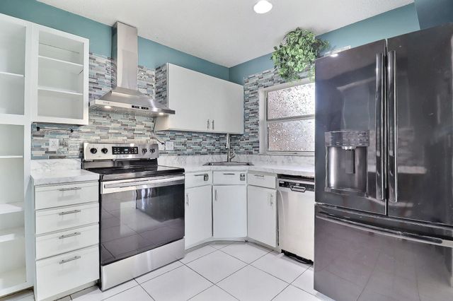 8577 Boca Glades Boulevard W D, Boca Raton, FL 33434