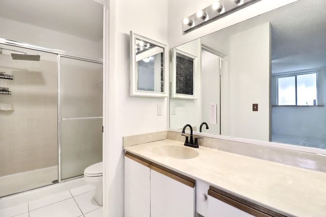 8577 Boca Glades Boulevard W D, Boca Raton, FL 33434