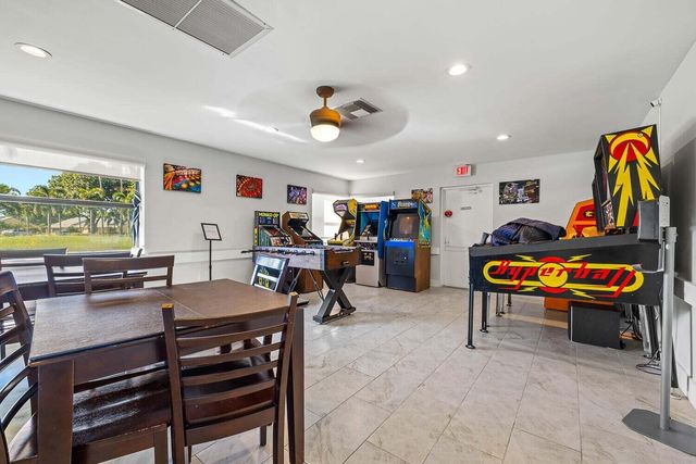 8577 Boca Glades Boulevard W D, Boca Raton, FL 33434