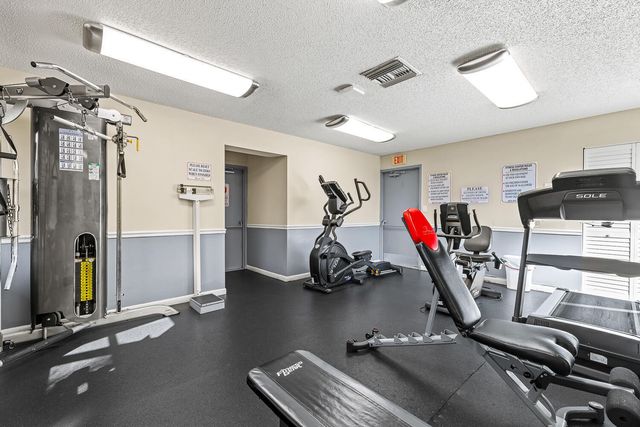 8577 Boca Glades Boulevard W D, Boca Raton, FL 33434