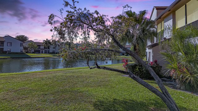 8577 Boca Glades Boulevard W D, Boca Raton, FL 33434