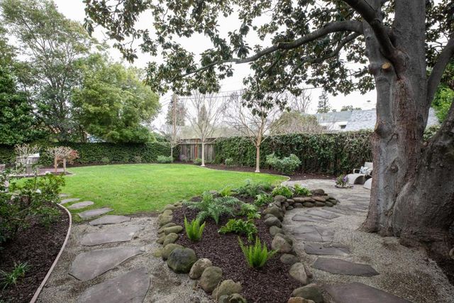 27 Nevada Street, Redwood City, CA 94062