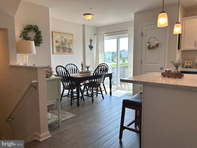 11 LANDING PL, York, PA 17408
