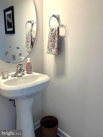 11 LANDING PL, York, PA 17408