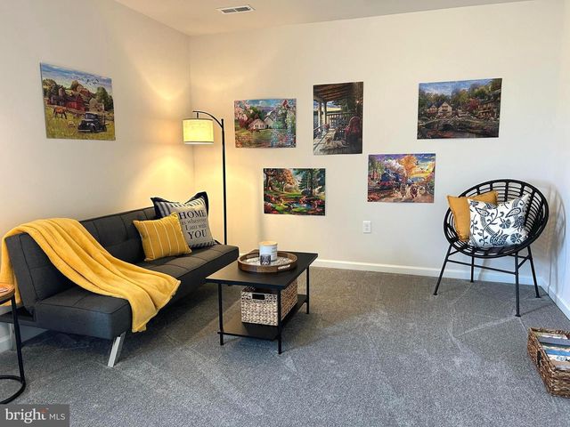 11 LANDING PL, York, PA 17408