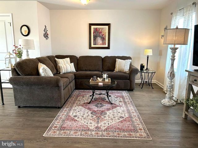 11 LANDING PL, York, PA 17408