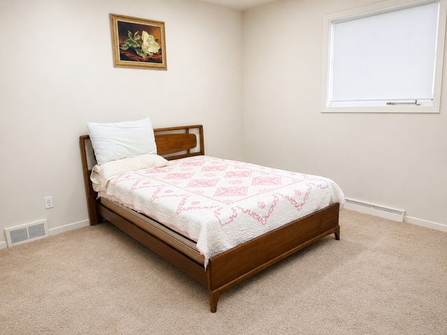 11305 Ballard Road, Woodstock, IL 60098