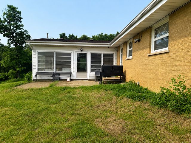 11305 Ballard Road, Woodstock, IL 60098