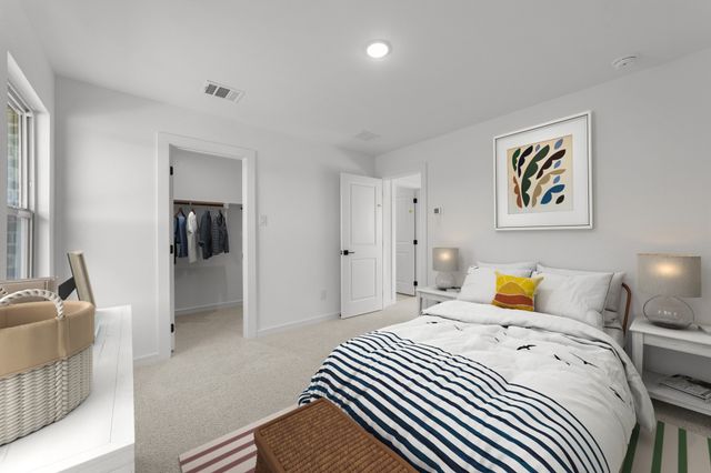 2213 Maple Ridge Drive, Van Alstyne, TX 75495