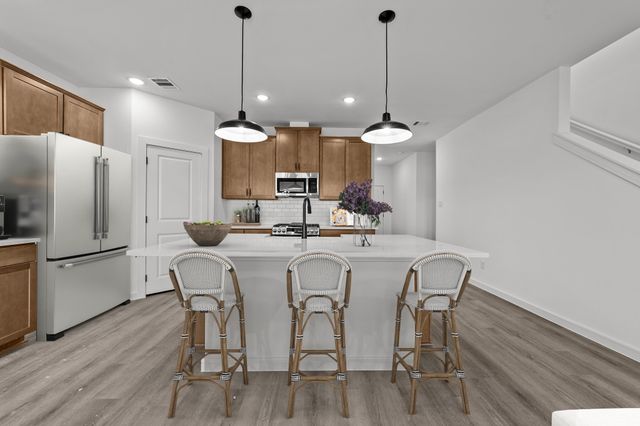 2213 Maple Ridge Drive, Van Alstyne, TX 75495