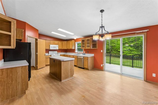 4587 Brown Road, Vassar, MI 48768