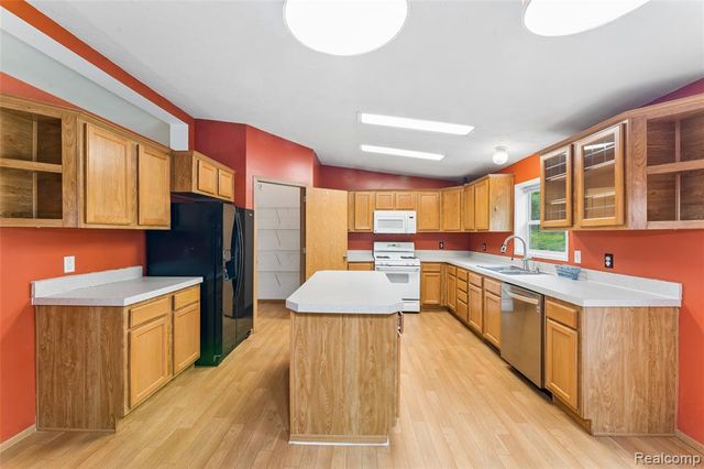 4587 Brown Road, Vassar, MI 48768