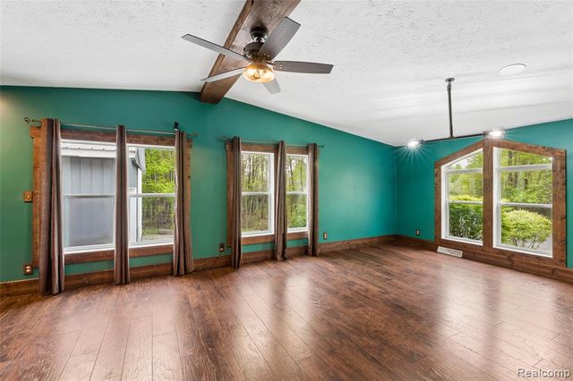 4587 Brown Road, Vassar, MI 48768