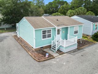 609B 3rd Ave. S, North Myrtle Beach, SC 29582