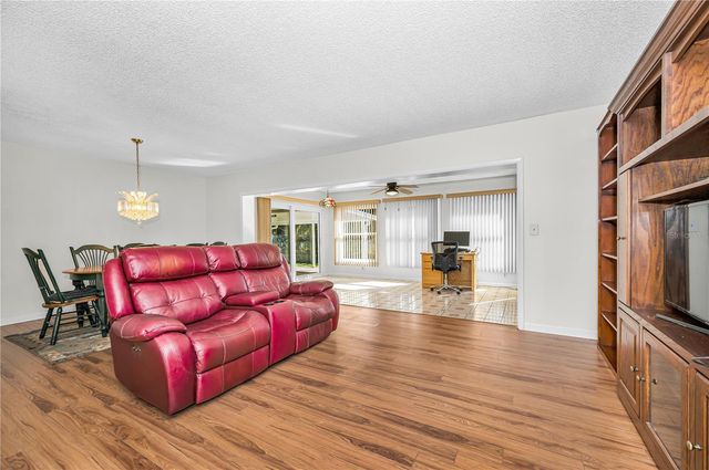 128 STAFFORD DRIVE, Palm Harbor, FL 34684