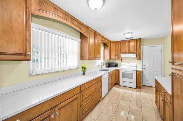 128 STAFFORD DRIVE, Palm Harbor, FL 34684