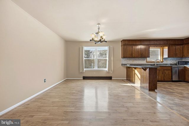 5884 WOODBINE RD, Woodbine, MD 21797