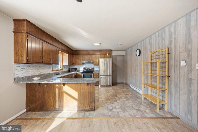 5884 WOODBINE RD, Woodbine, MD 21797