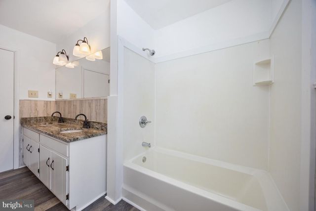 5884 WOODBINE RD, Woodbine, MD 21797