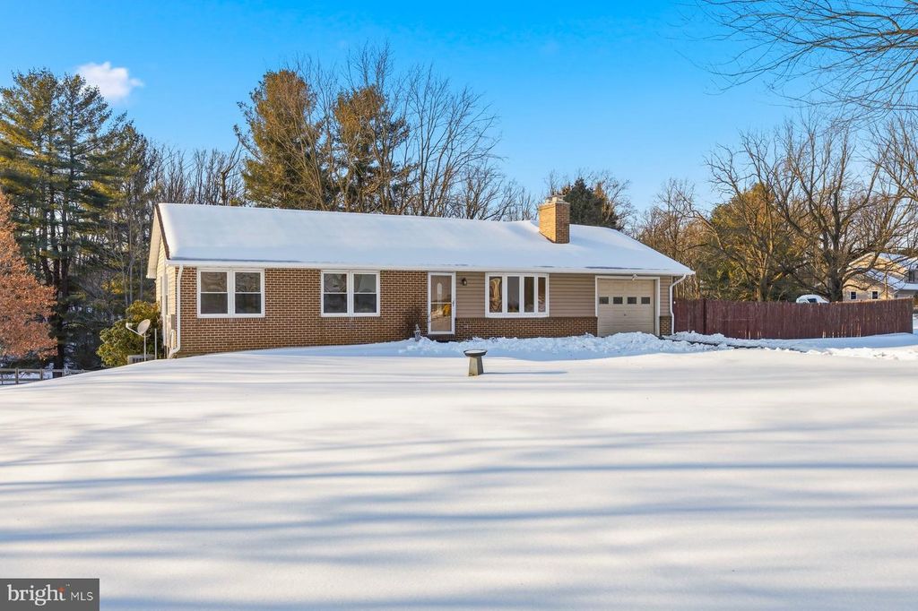 5884 WOODBINE RD, Woodbine, MD 21797