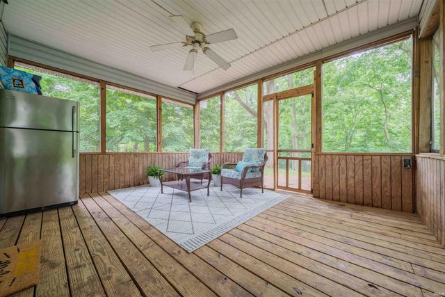 2220 N HUNTINGTON Road, Marion, IN 46952