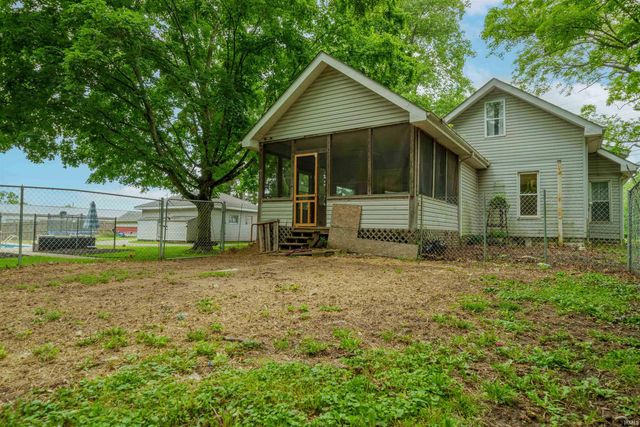 2220 N HUNTINGTON Road, Marion, IN 46952
