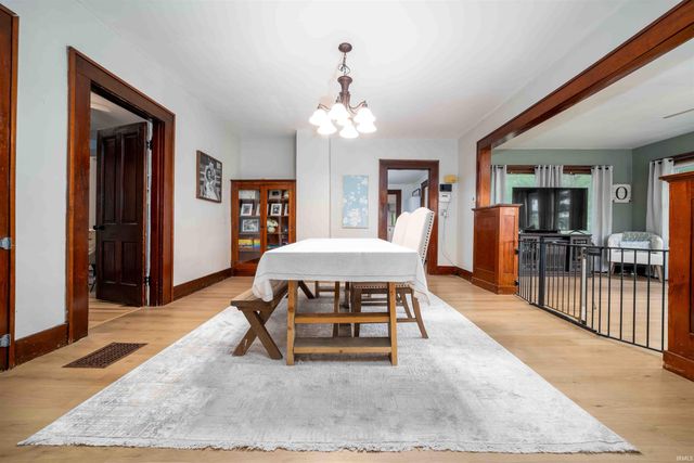 2220 N HUNTINGTON Road, Marion, IN 46952